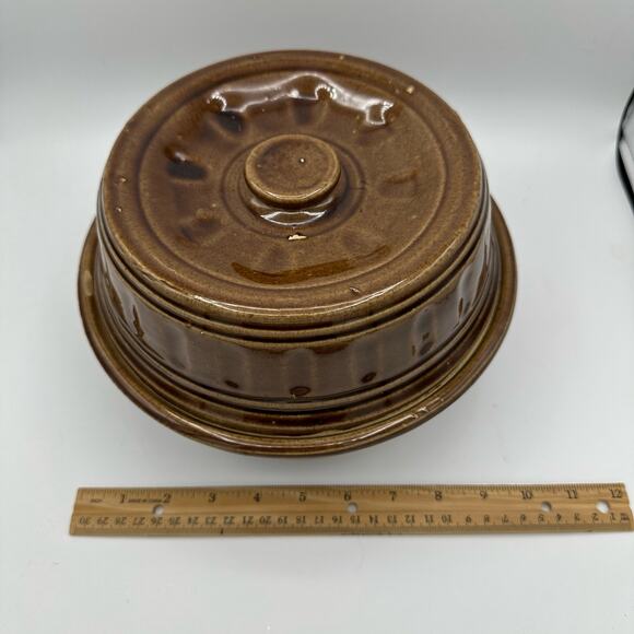 Vintage USA Stoneware Lidded Dish 2 Qt  Oven Proof Marked USA Possibly McCoy - Picture 5 of 9